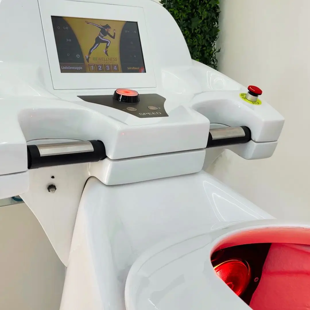 Primo piano della tecnologia VACUFIT utilizzata per la perdita di peso e la tonificazione.