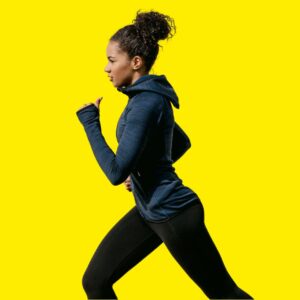 Atleta che migliora le prestazioni sportive tramite EMS.